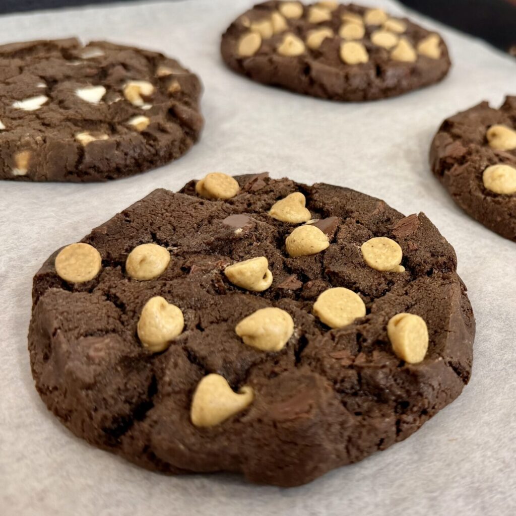Chocolate Peanut Butter Chip Cookie