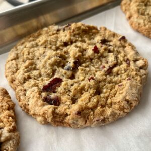 (Gluten Friendly) Oatmeal Walnut Craisin Cookie